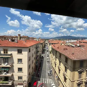 https://ester-florence.it-tuscanyhotel.com