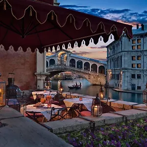 **** Hotel Al Ponte Antico Italien